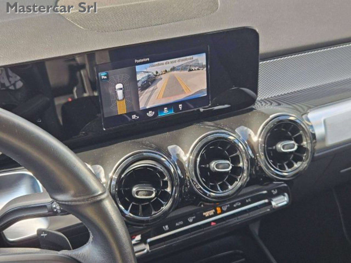 Mercedes-Benz GLB 180 d Business Extra auto 7p.ti (13)