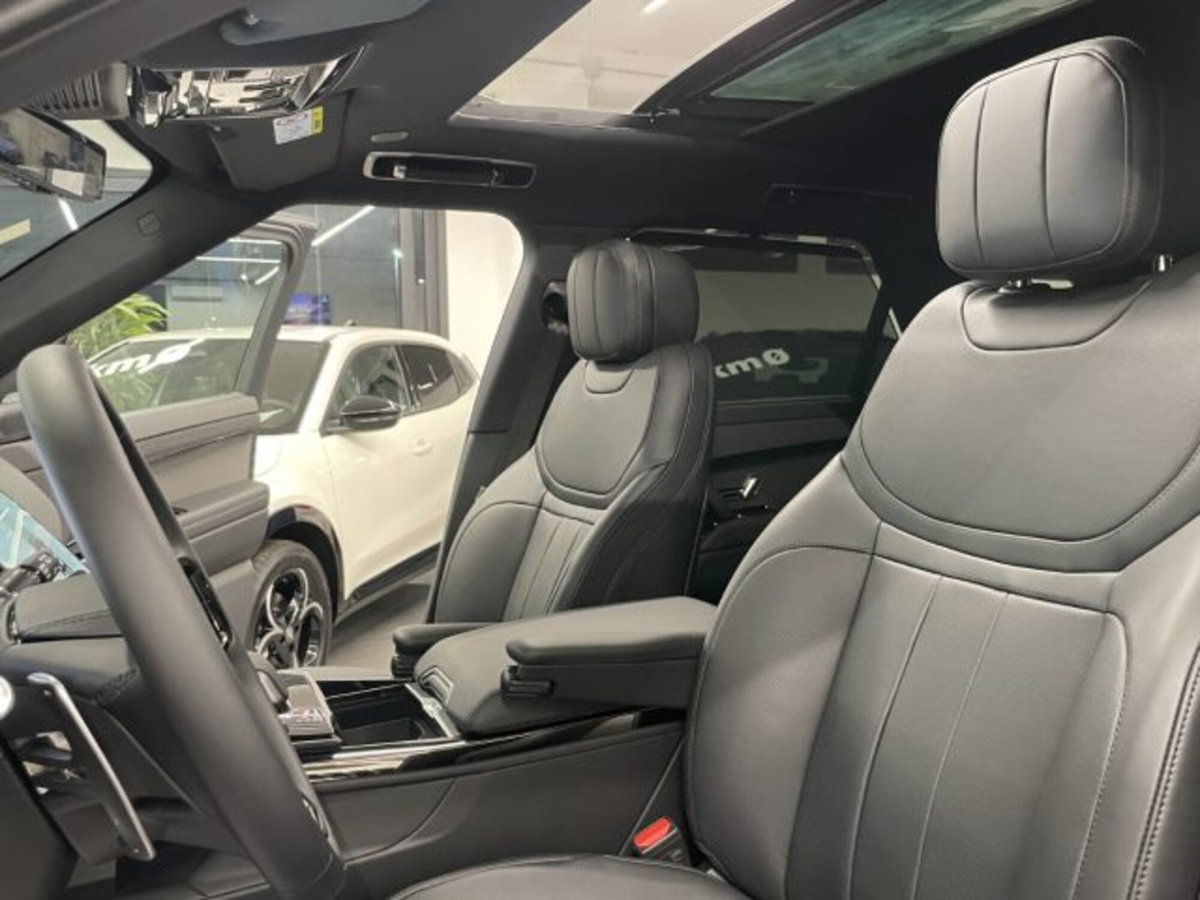 Land Rover Range Rover Sport 3.0D l6 300 CV HSE Dynamic Stealth (3)