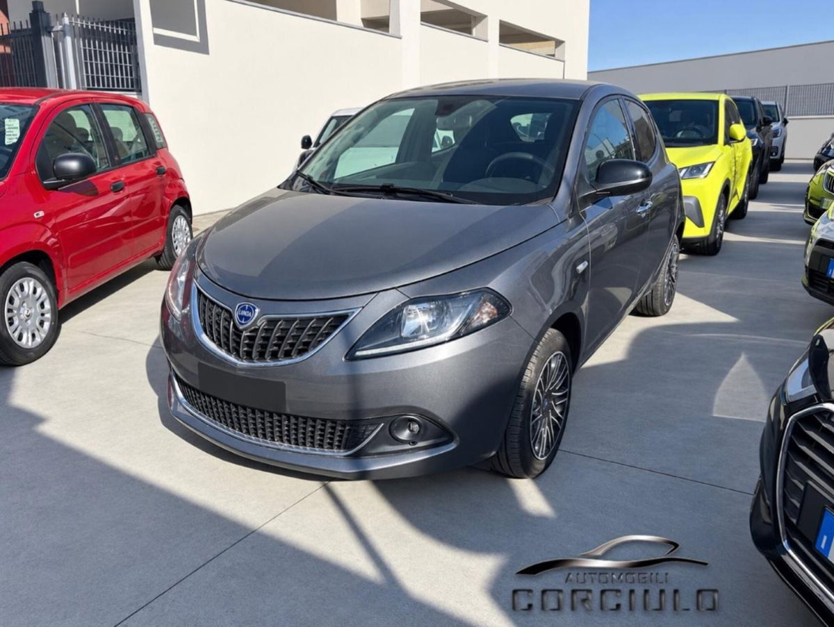 Lancia Ypsilon 1.0 FireFly 5 porte S&S Hybrid Gold Plus