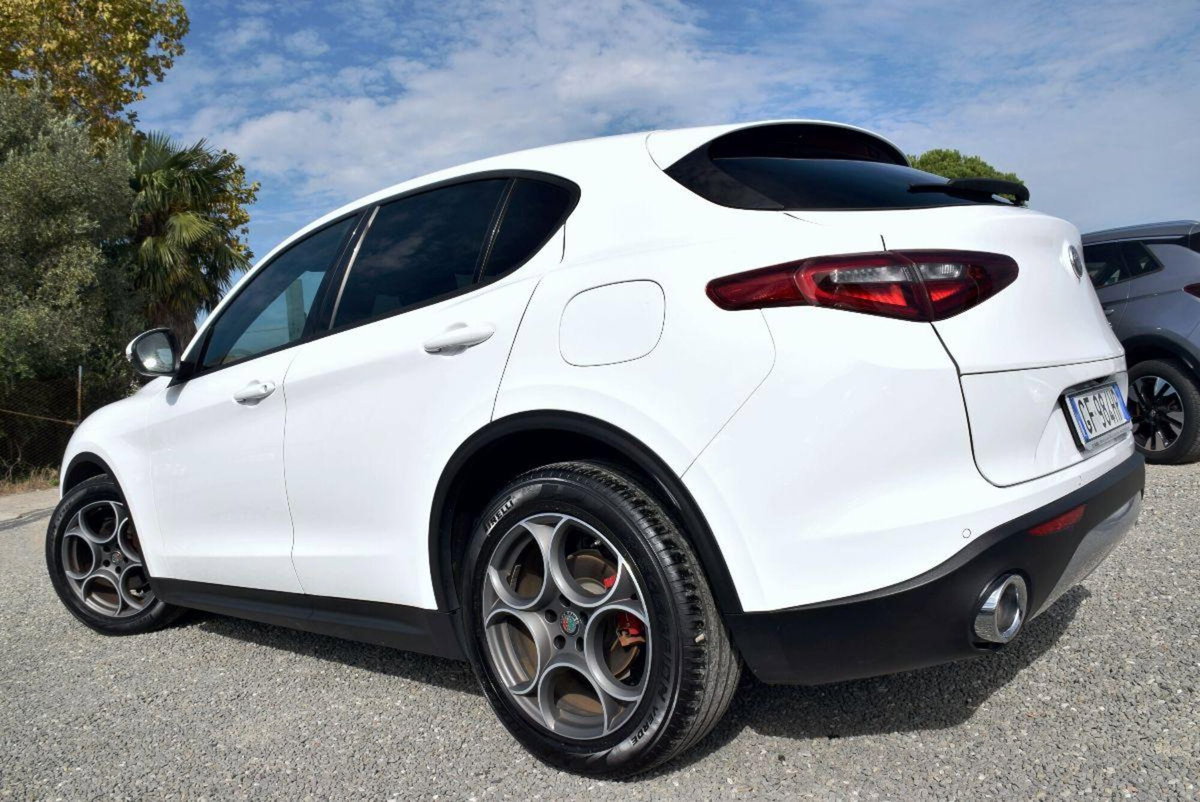 Alfa Romeo Stelvio Stelvio 2.2 Turbodiesel 160 CV AT8 RWD Sprint (18)
