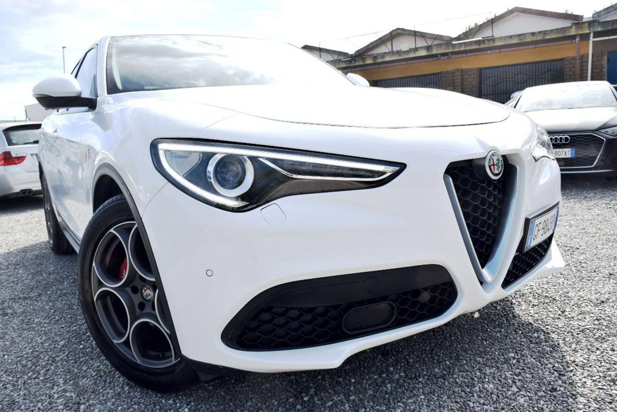 Alfa Romeo Stelvio Stelvio 2.2 Turbodiesel 160 CV AT8 RWD Sprint (2)