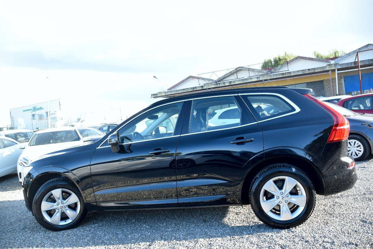 Volvo XC60 B4 automatico Core (19)