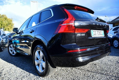 Volvo XC60 B4 automatico Core (2)