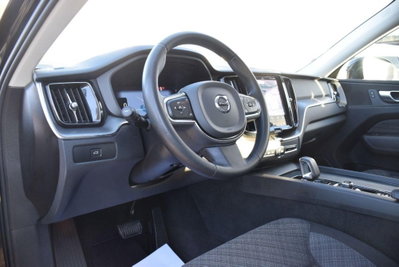Volvo XC60 B4 automatico Core (5)