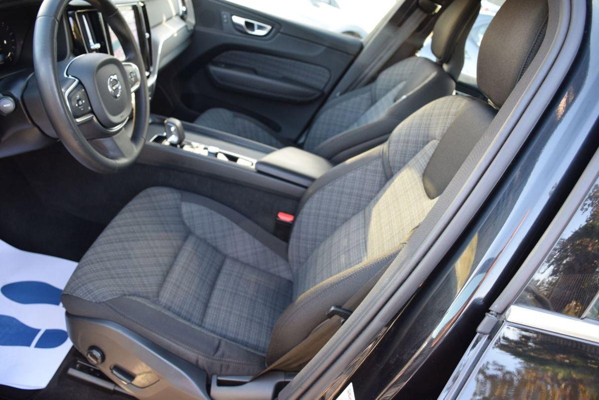 Volvo XC60 B4 automatico Core (6)
