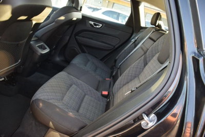 Volvo XC60 B4 automatico Core (7)