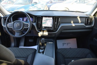 Volvo XC60 B4 automatico Core (8)