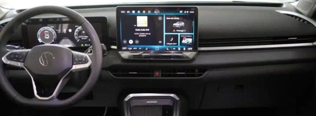 Volkswagen T-Roc 1.5 tsi Life dsg (10)