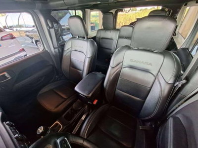 Jeep Wrangler Unlimited 2.2 Mjt II Sahara (8)