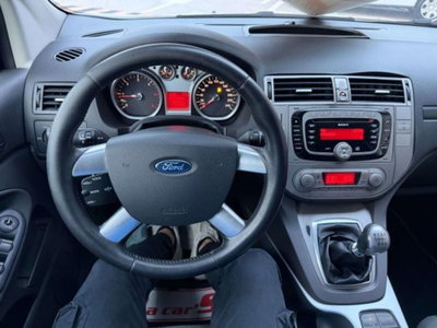 Ford Kuga 2.0 TDCI 140 CV 2WD Titanium (13)