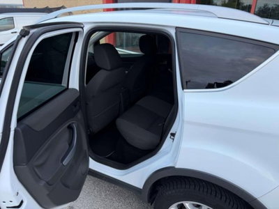 Ford Kuga 2.0 TDCI 140 CV 2WD Titanium (4)
