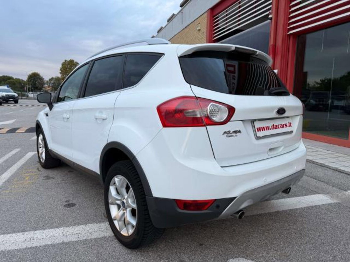 Ford Kuga 2.0 TDCI 140 CV 2WD Titanium (5)
