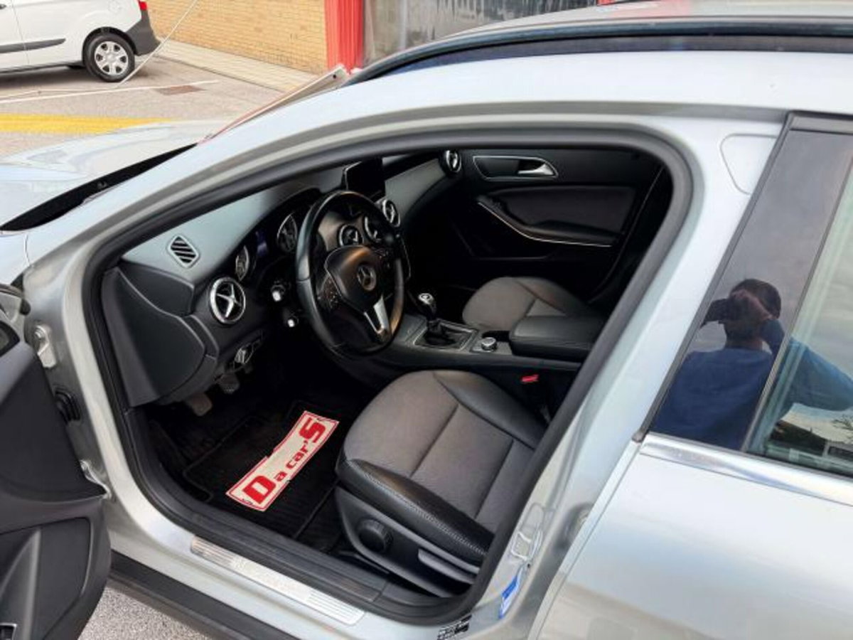 Mercedes-Benz GLA SUV 200 CDI Executive (5)