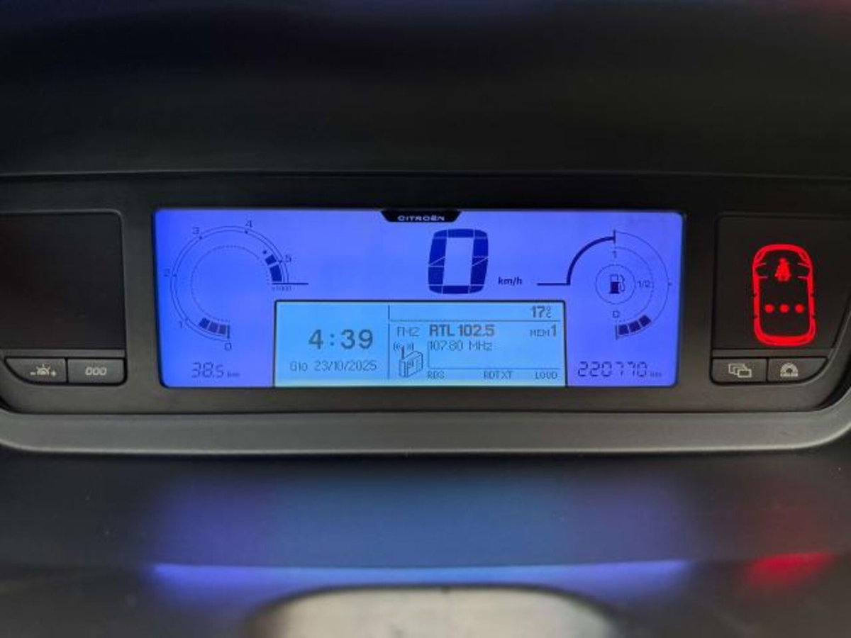 Citroen C4 Picasso 1.6 HDi 110 FAP Ideal (12)