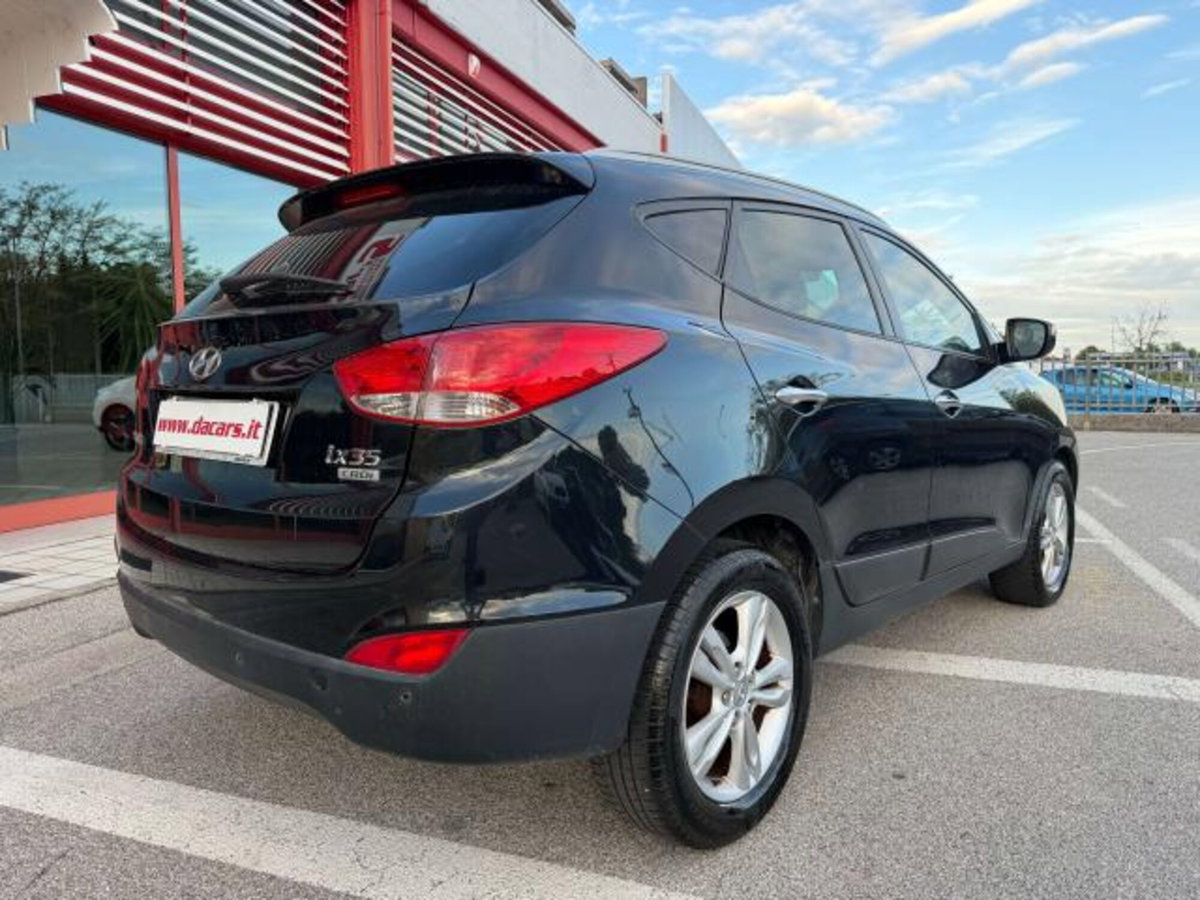 Hyundai ix35 1.7 CRDi 2WD Classic (11)