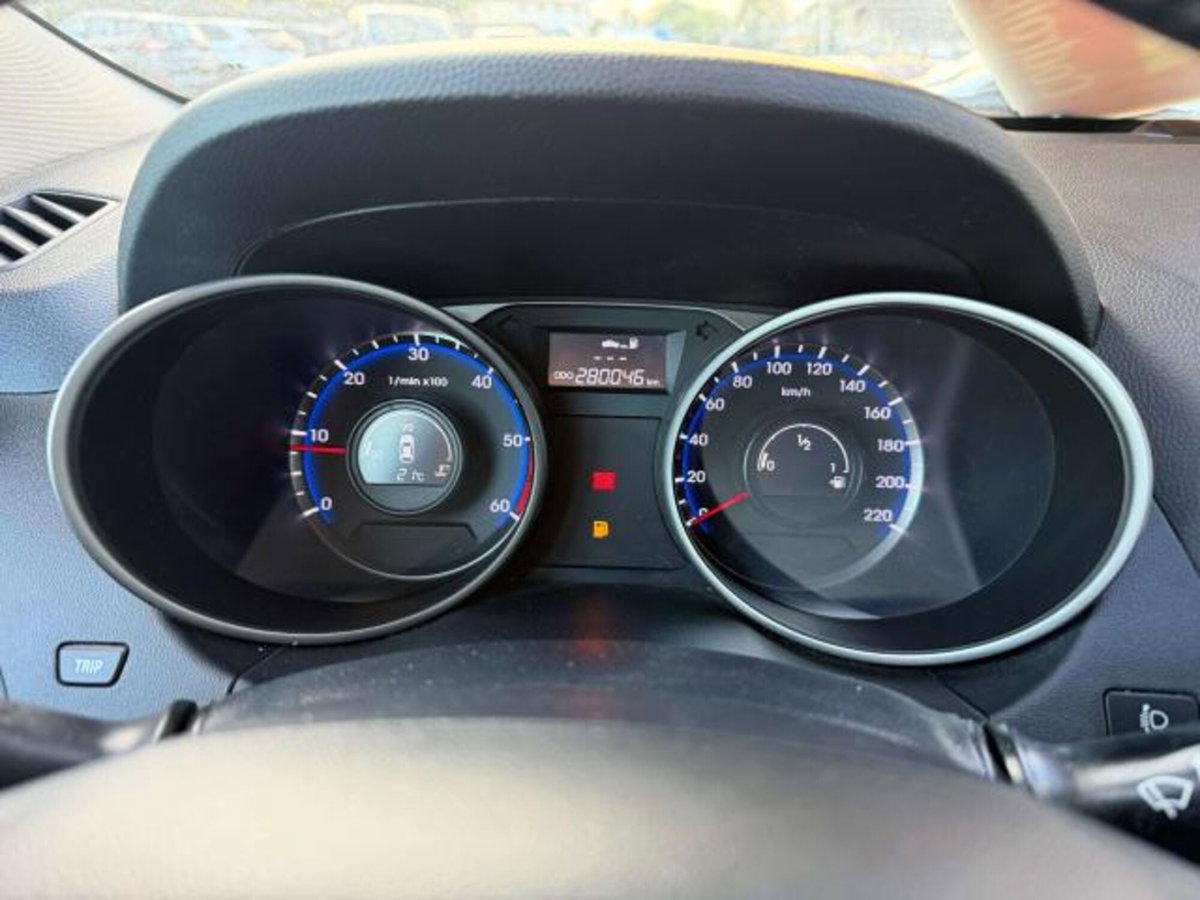 Hyundai ix35 1.7 CRDi 2WD Classic (13)