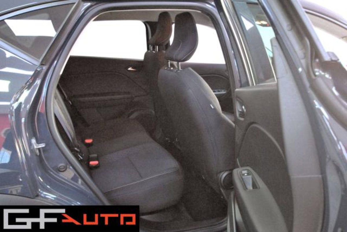 Renault Captur TCe 90 CV Equilibre (8)