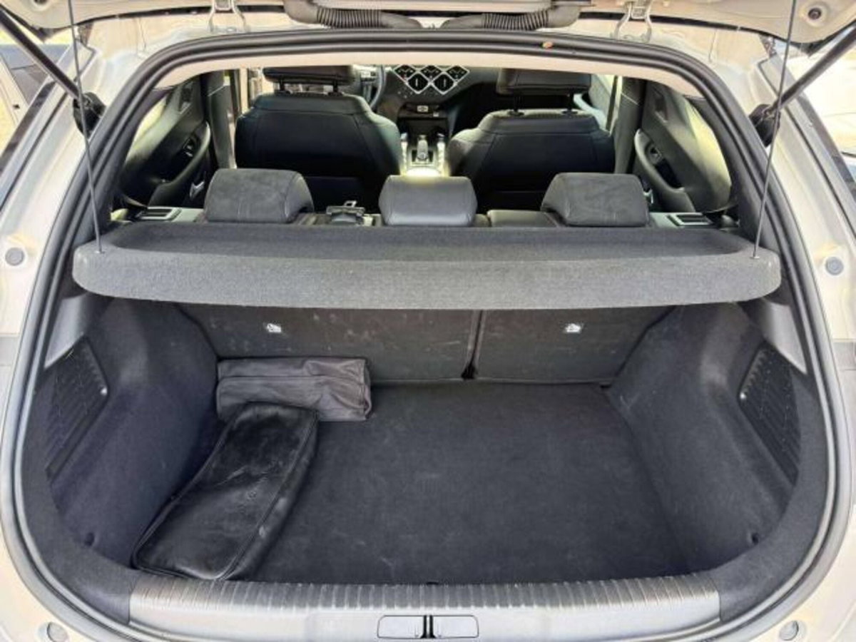 Ds DS 3 1.5 bluehdi Etoile 130cv auto (15)