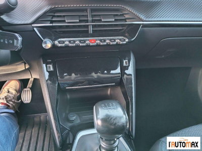 Peugeot 2008 BlueHDi 110 S&S Allure (11)