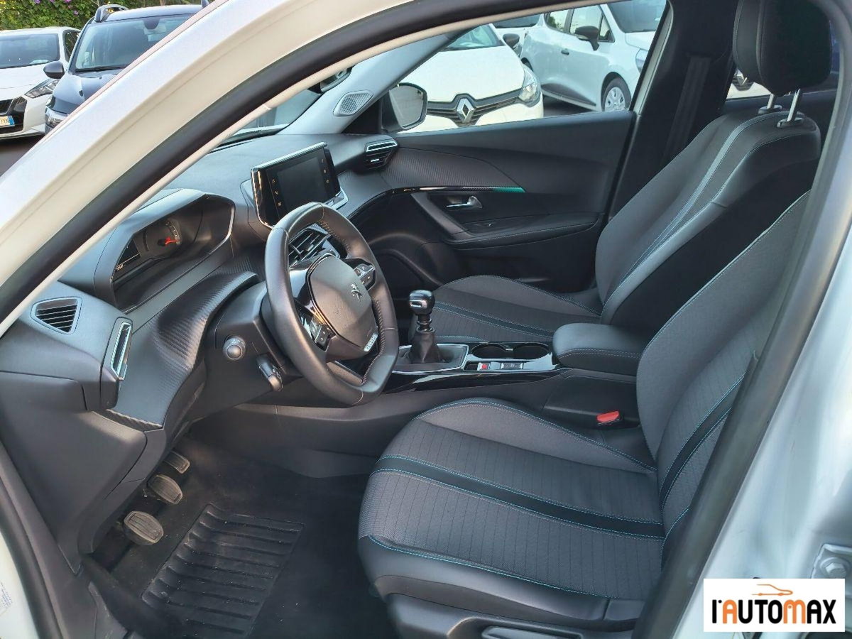 Peugeot 2008 BlueHDi 110 S&S Allure (7)