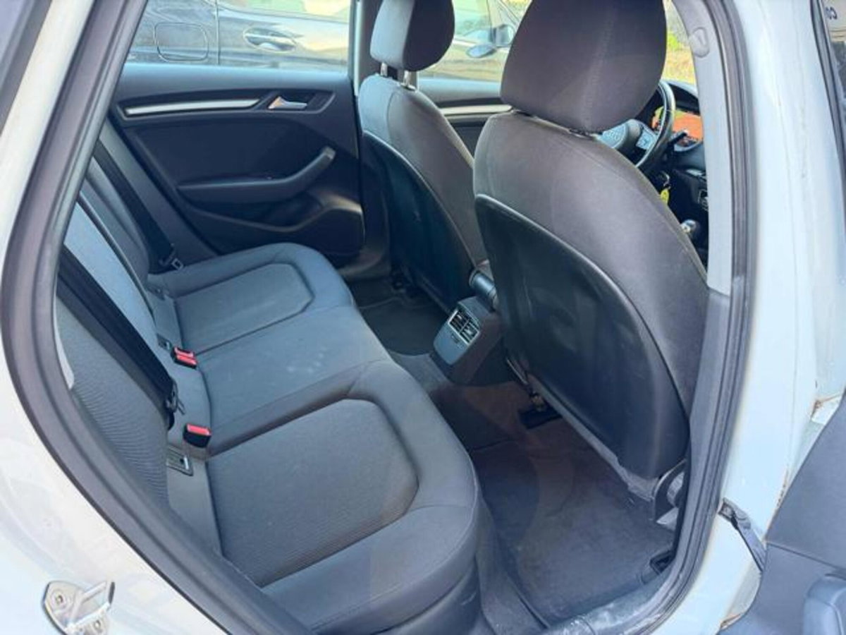 Audi A3 Sportback 30 TDI S tronic Admired (13)