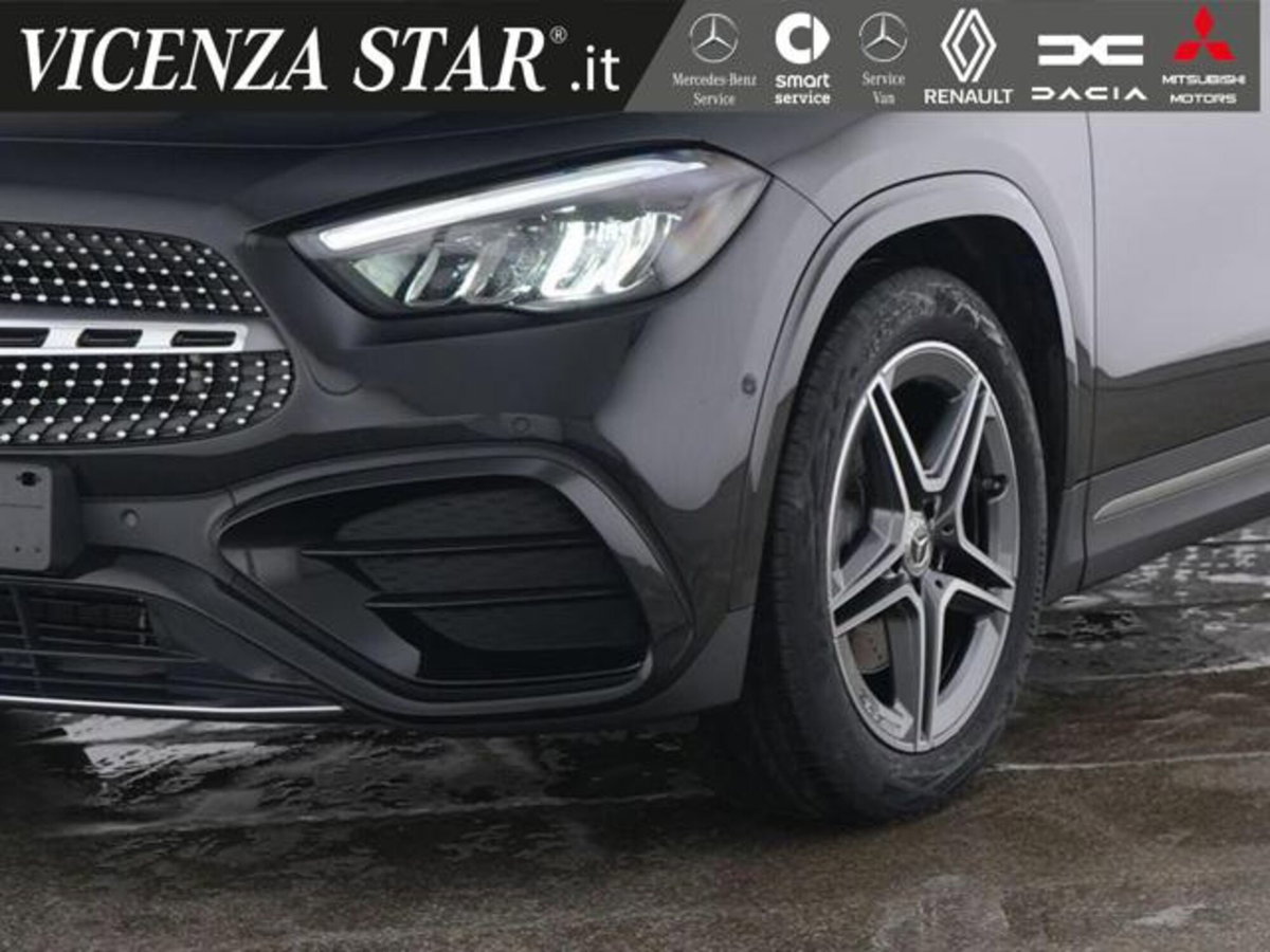 Mercedes-Benz GLA SUV 200 AMG Line Premium auto (2)