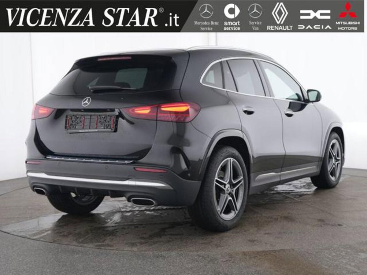 Mercedes-Benz GLA SUV 200 AMG Line Premium auto (3)
