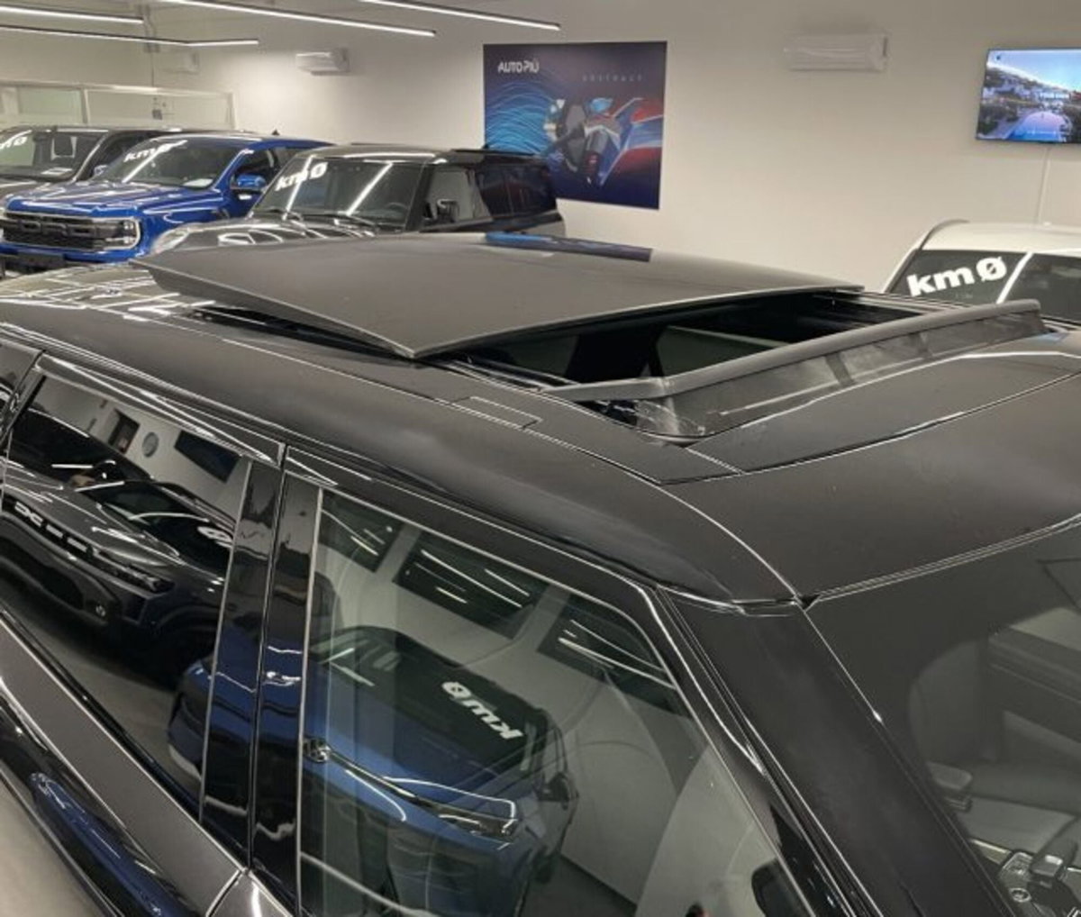 Land Rover Range Rover Sport 3.0D l6 300 CV HSE Dynamic Stealth (9)
