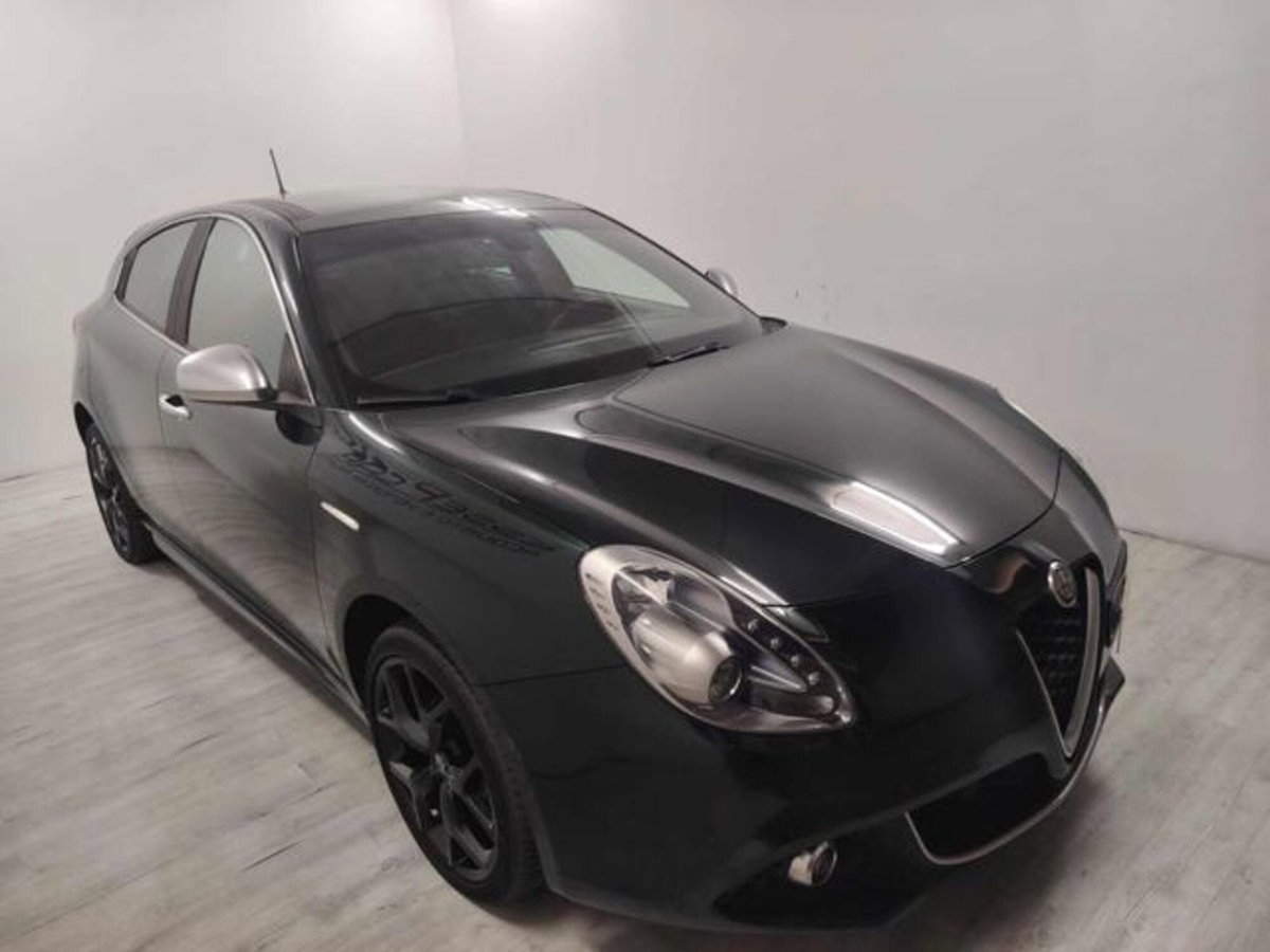 Alfa Romeo Giulietta 1.6 JTDm Giulietta 120cv (2)