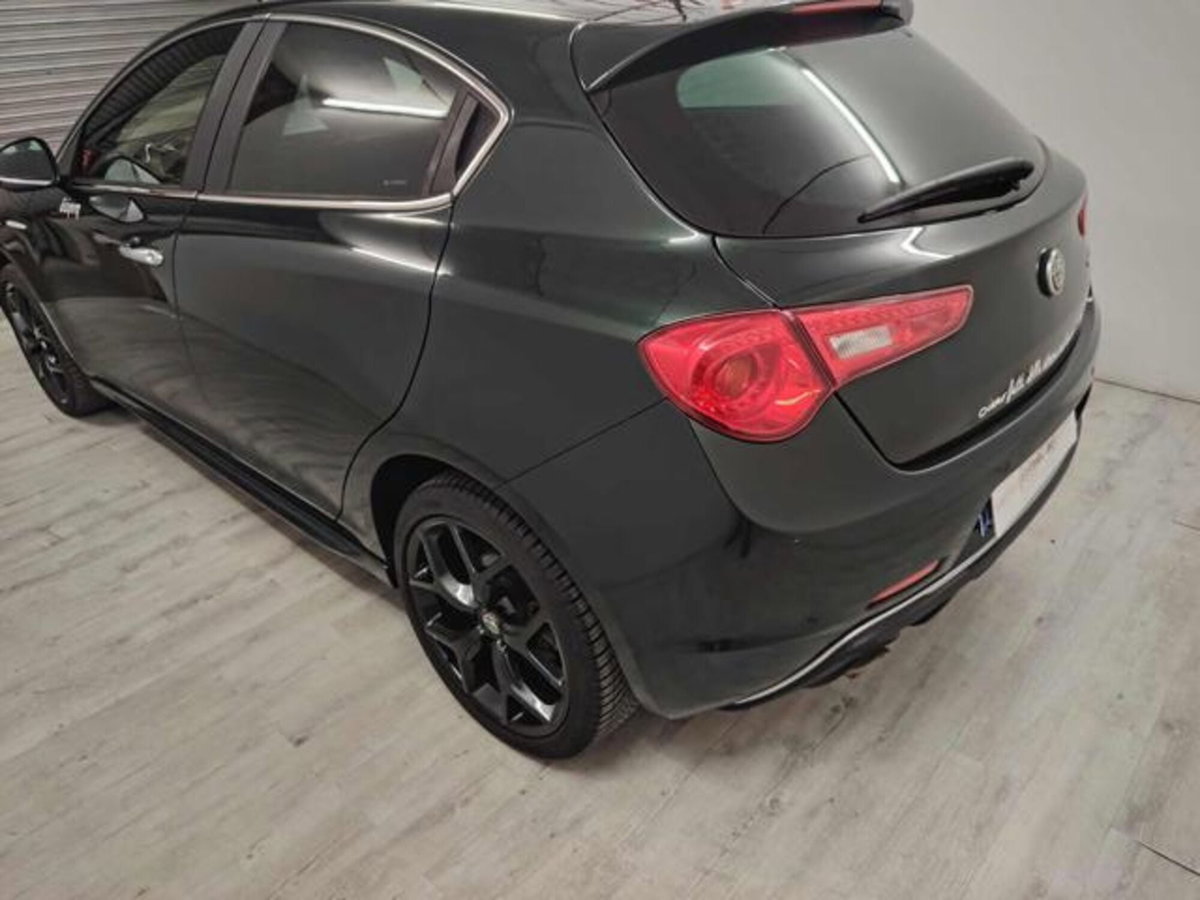Alfa Romeo Giulietta 1.6 JTDm Giulietta 120cv (3)