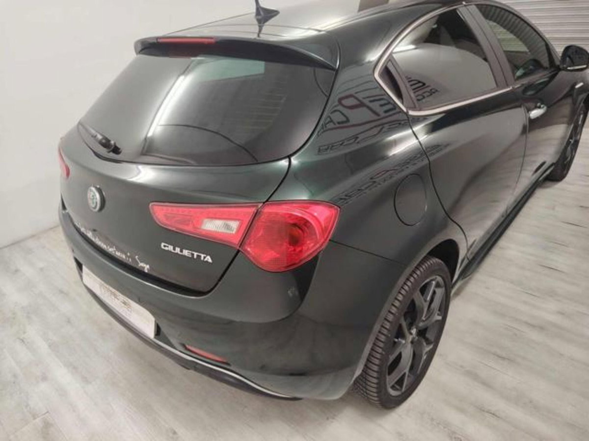 Alfa Romeo Giulietta 1.6 JTDm Giulietta 120cv (4)
