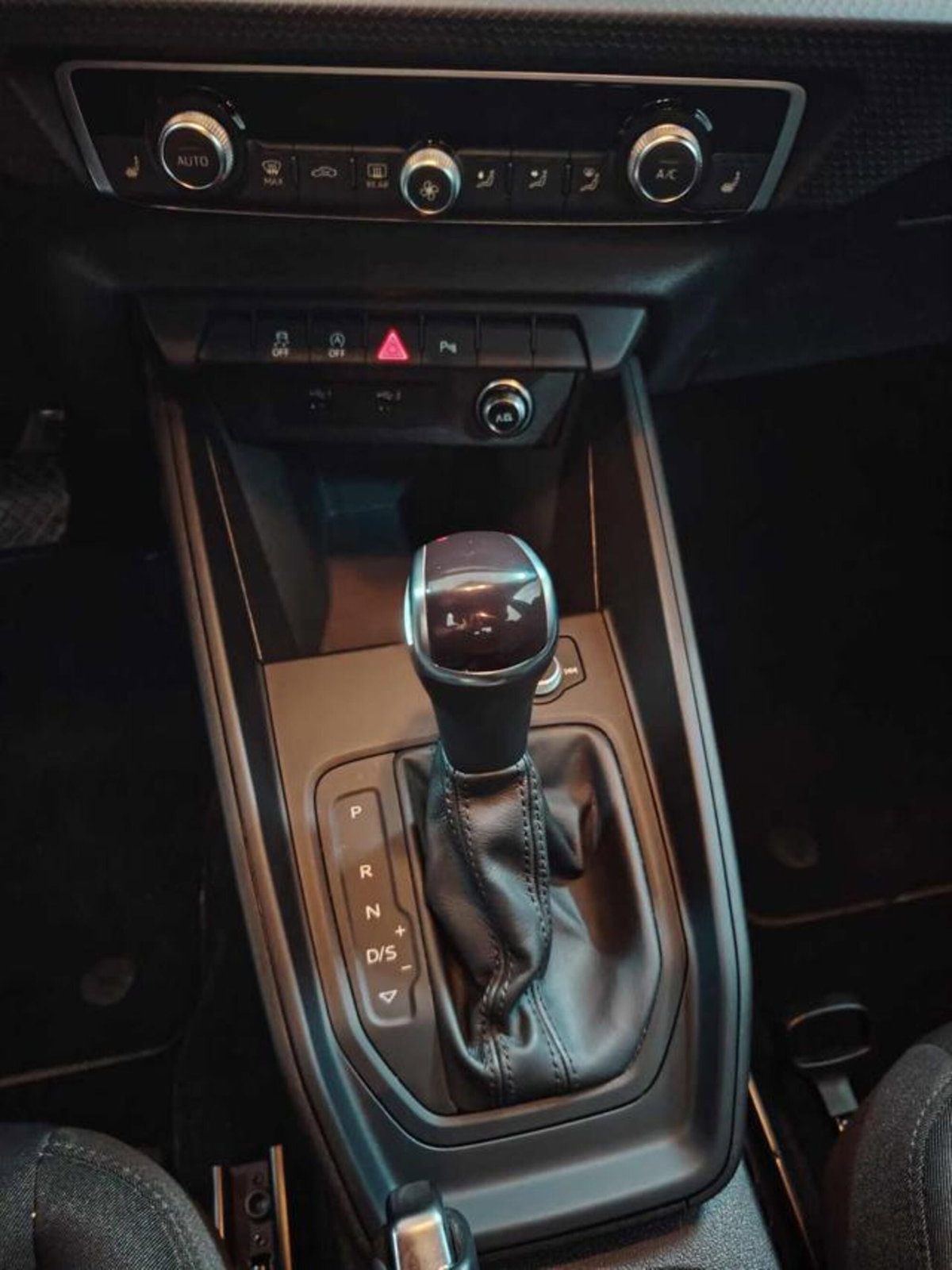 Audi A1 allstreet allstreet 35 TFSI S tronic Identity Contrast (8)