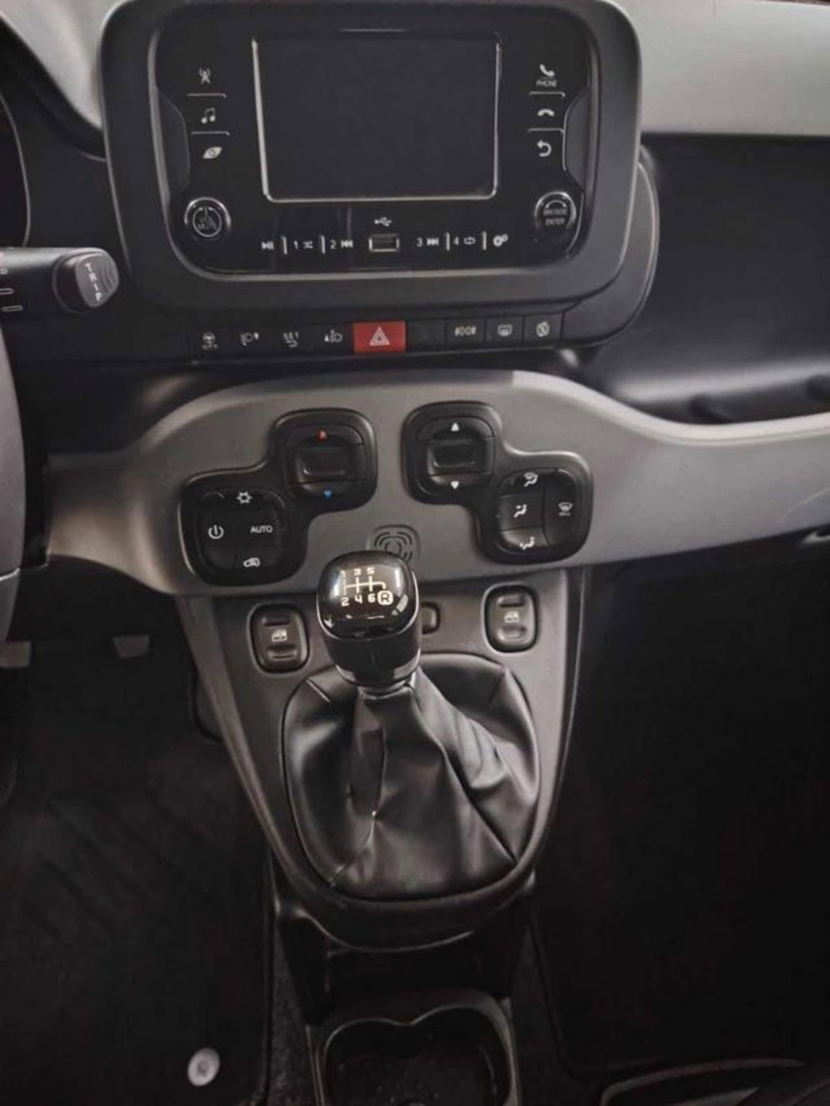 Fiat Panda 1.0 firefly hybrid s&s 70cv 5p.ti (5)