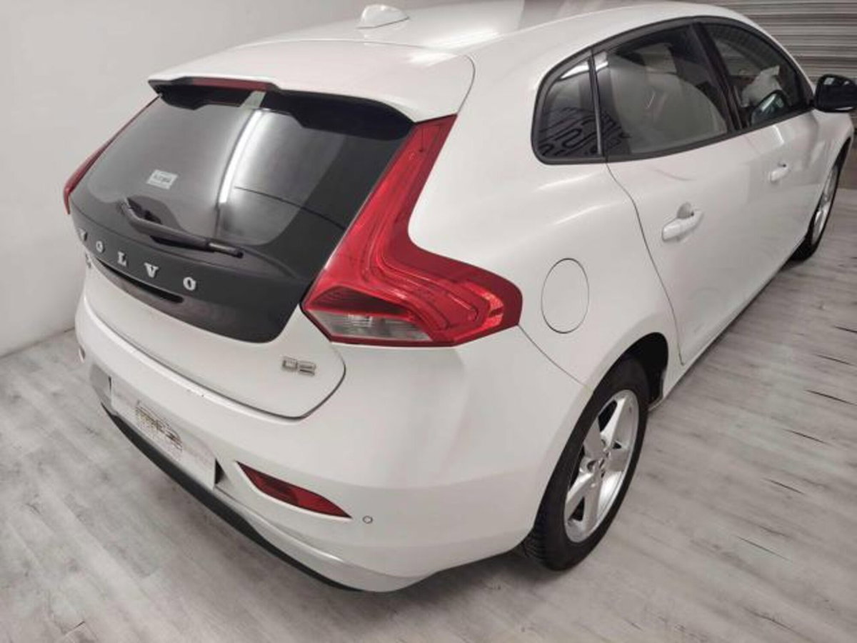 Volvo V40 D2 Geartronic N1 (3)
