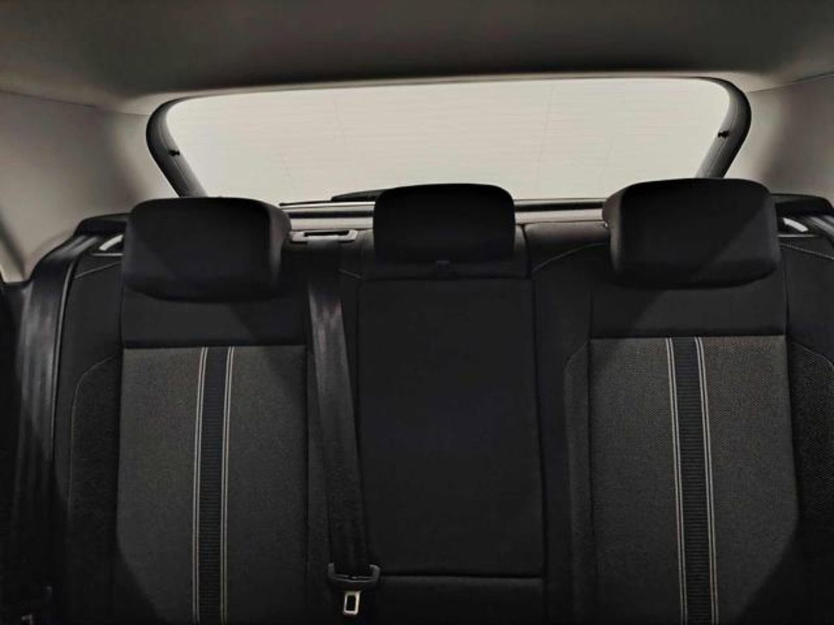 Volkswagen T-Roc 1.0 TSI 115 CV Style BlueMotion Technology (9)
