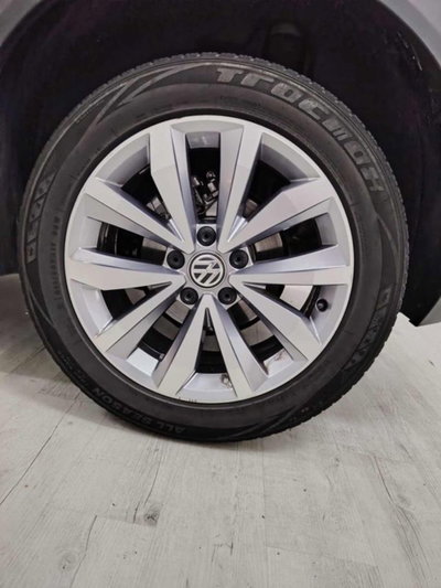 Volkswagen T-Roc 1.0 tsi Style 115cv (6)