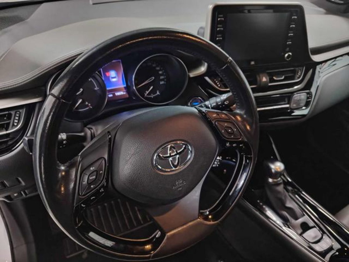 Toyota Toyota C-HR 1.8 Hybrid E-CVT Trend (4)
