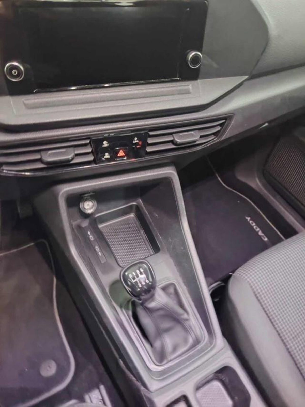 Volkswagen Veicoli Commerciali Caddy 2.0 TDI 102 CV Kombi Business (6)