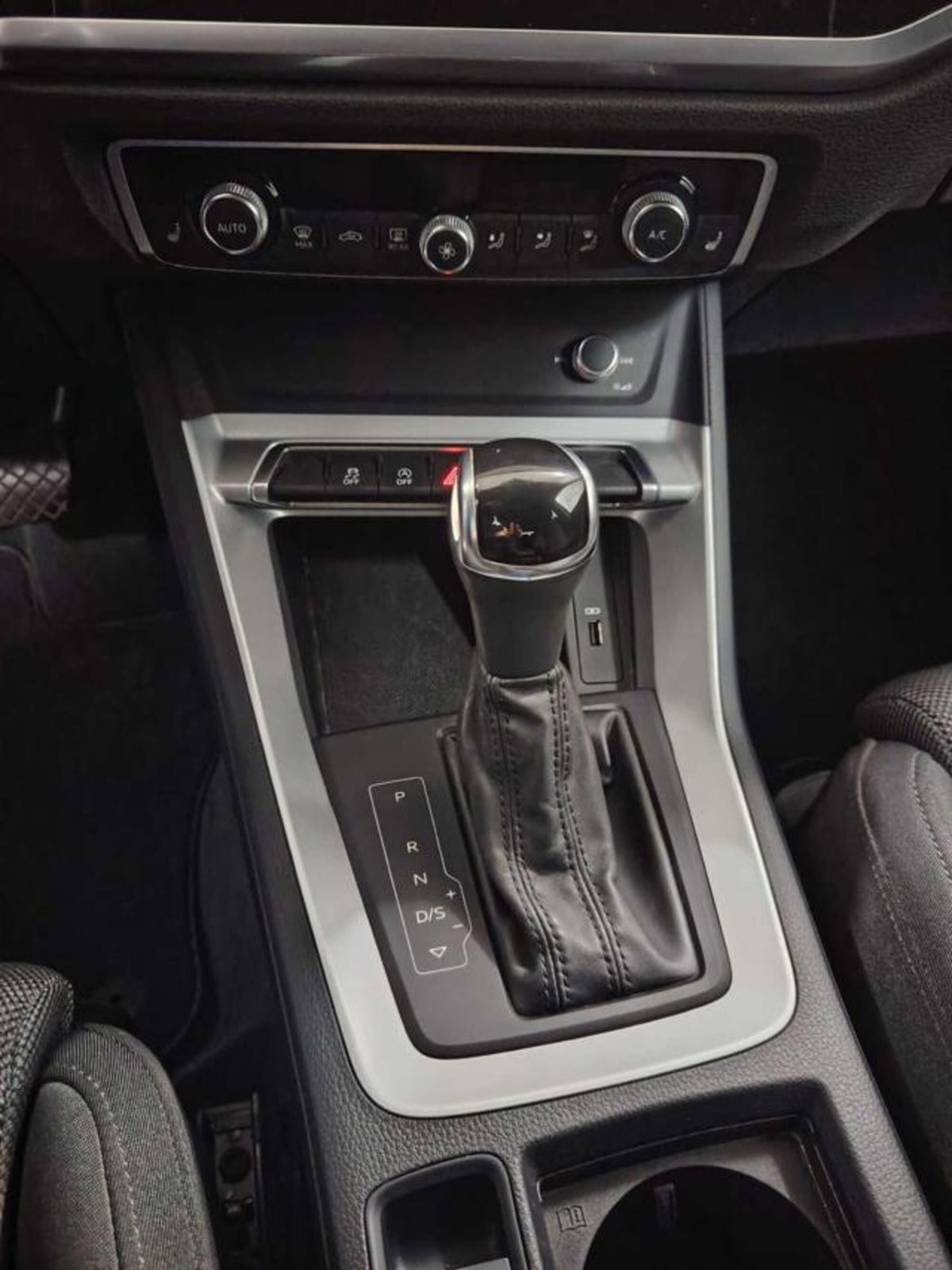 Audi Q3 35 TFSI S tronic Business (6)