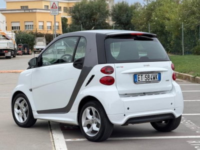 smart Fortwo 1000 52 kW MHD coupé passion (6)