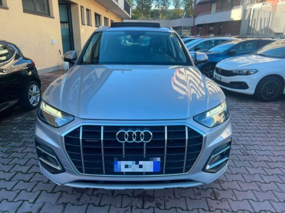 Audi Q5 45 2.0 tfsi mhev 12V S line quattro s-tronic (2)