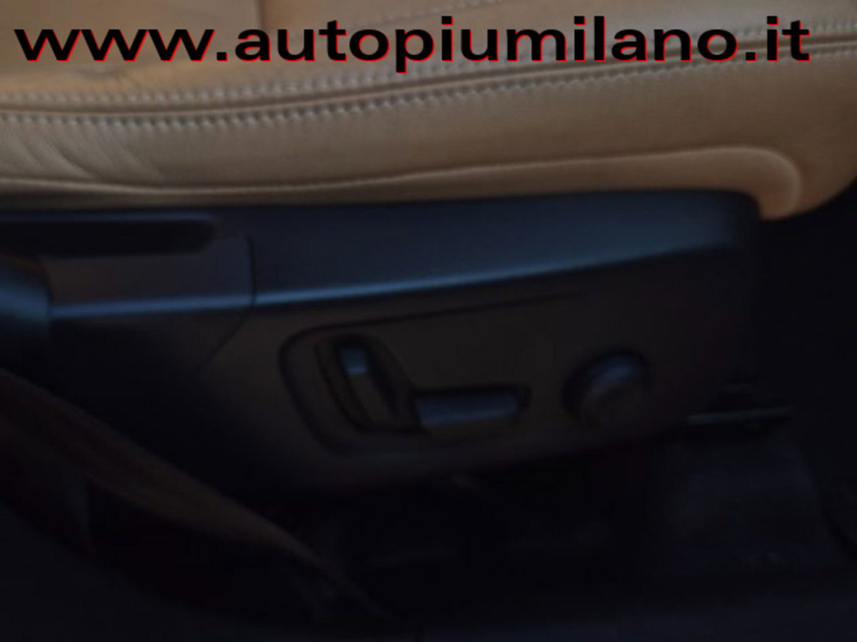 Volvo XC40 T5 Recharge Plug-in Hybrid Inscription Expression (7)