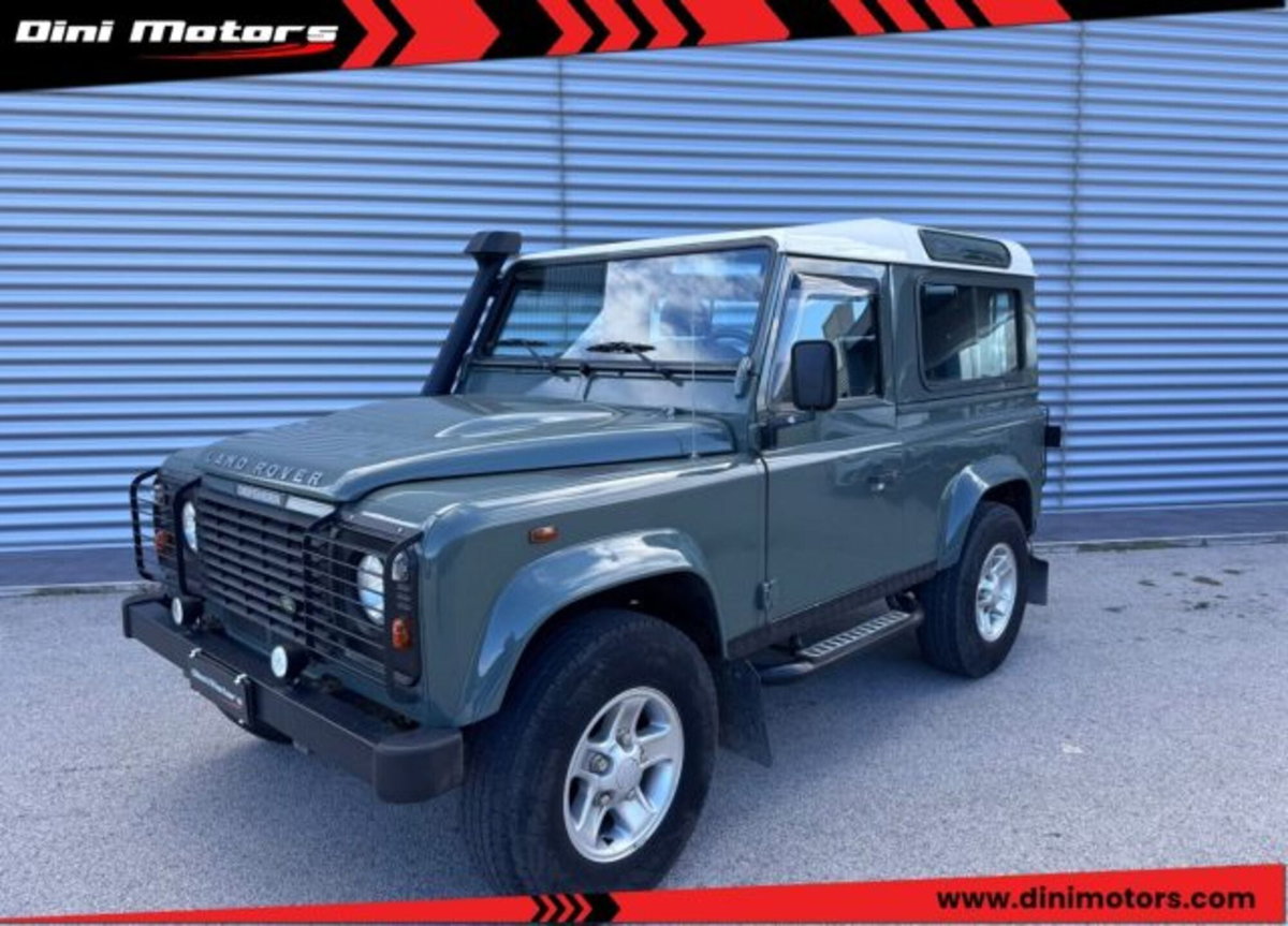Land Rover Defender 90 2.4 TD4 Station Wagon SE