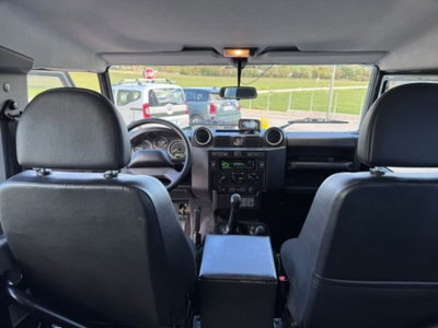 Land Rover Defender 90 2.4 TD4 Station Wagon SE (10)
