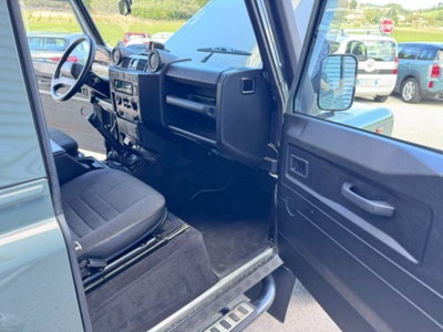 Land Rover Defender 90 2.4 TD4 Station Wagon SE (11)