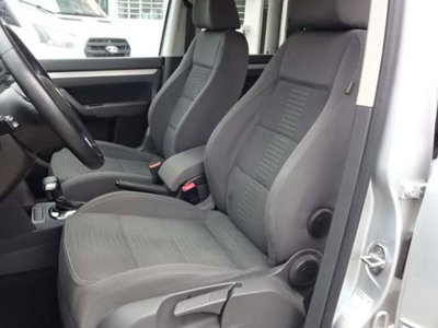 Volkswagen Touran TDI DPF DSG Highline (11)
