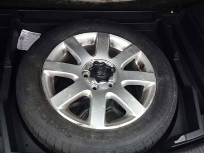Volkswagen Touran TDI DPF DSG Highline (8)