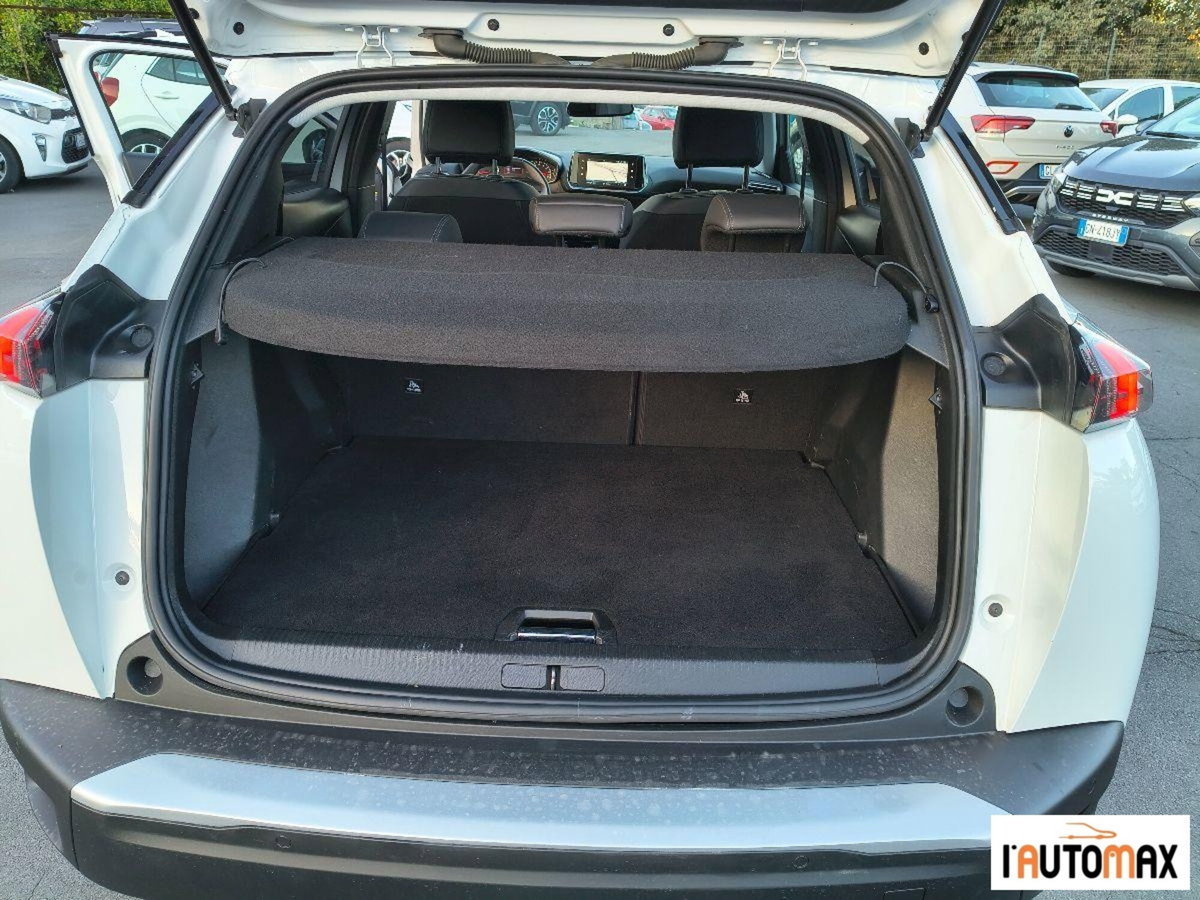 Peugeot 2008 BlueHDi 110 S&S Allure (17)