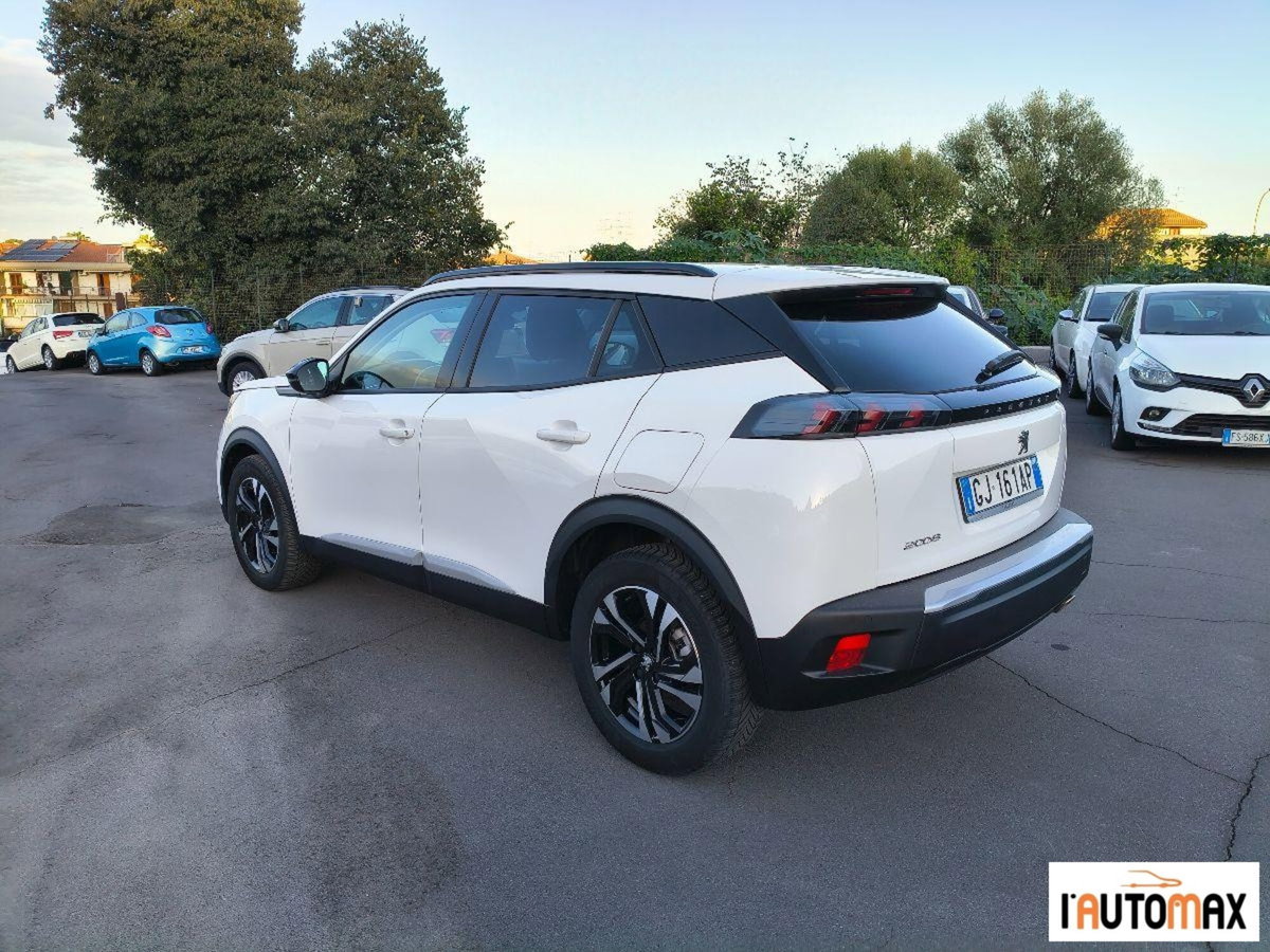 Peugeot 2008 BlueHDi 110 S&S Allure (5)