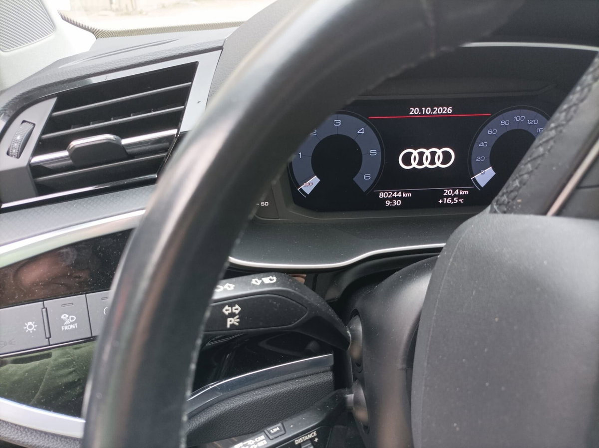 Audi Q3 35 TDI quattro S tronic Business Advanced (8)